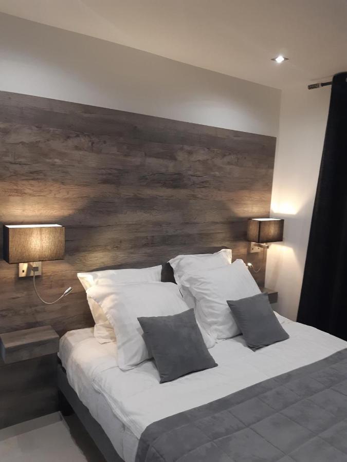Les Bastides D'helene Apartment