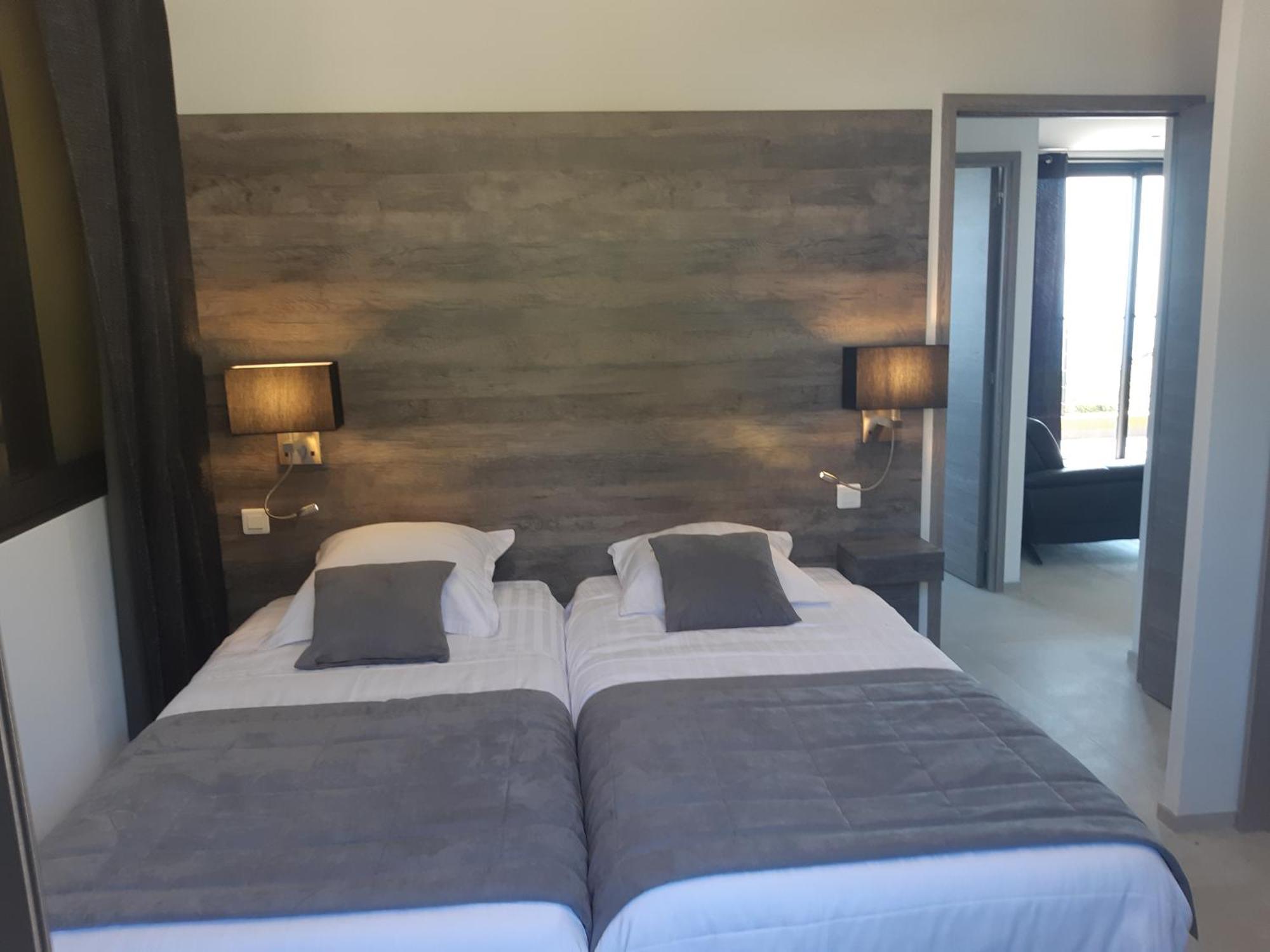 Les Bastides D'helene Apartment *