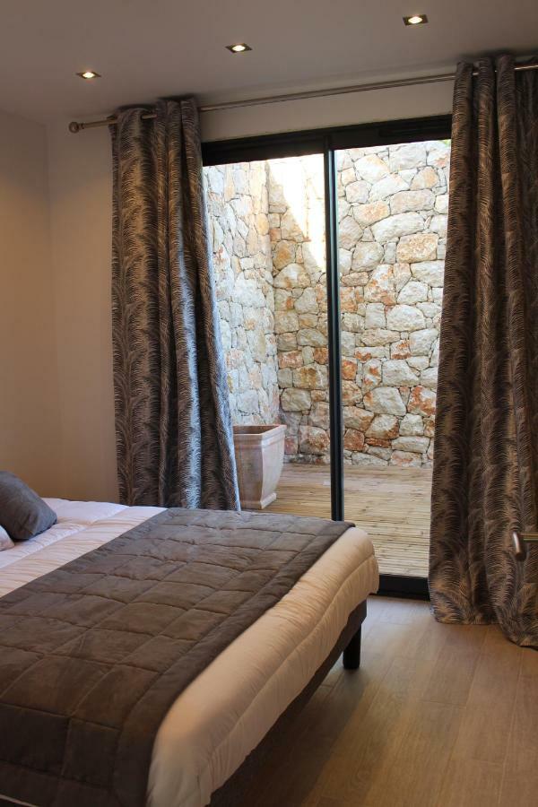 Les Bastides D'helene Apartment *
