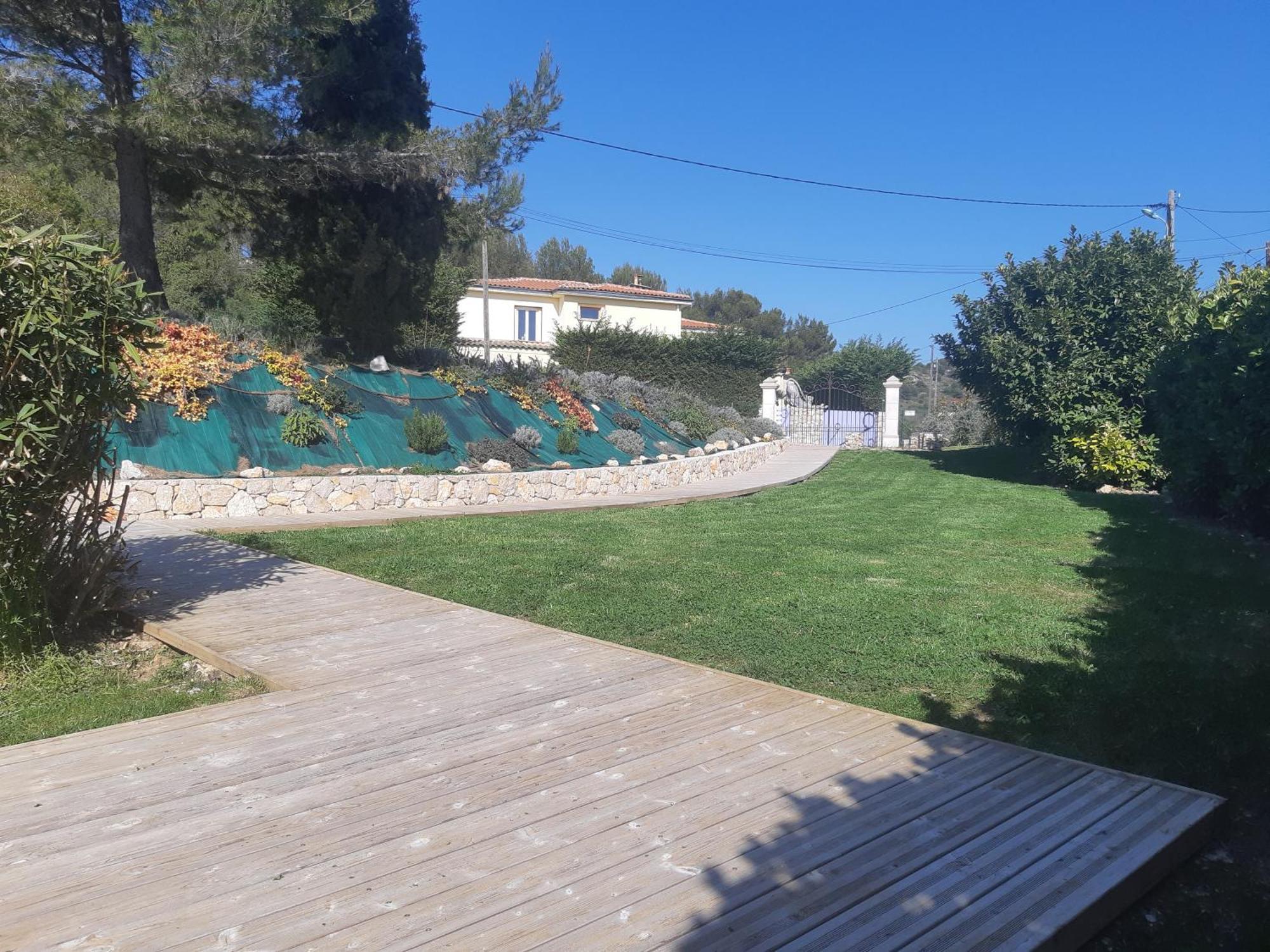 Les Bastides D'hélène * Èze